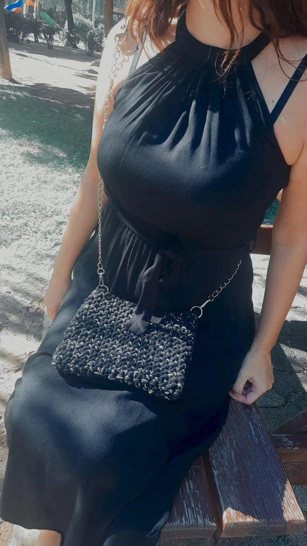 Elegant Black Crochet Crossbody Bag with Glittering Accents – A Stylish Shoulder Handbag for Any Occasion