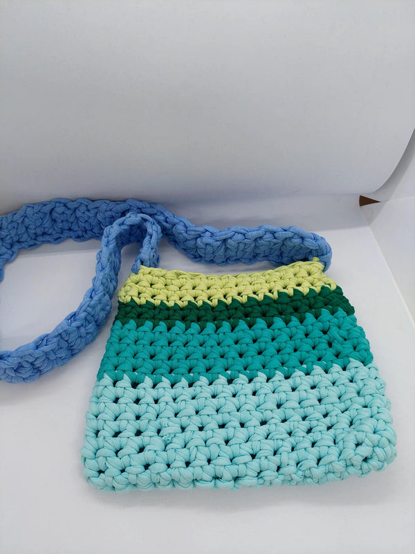 Gradient Green Crochet Crossbody Bag – Stylish & Eco-Friendly Handbag for Any Occasion